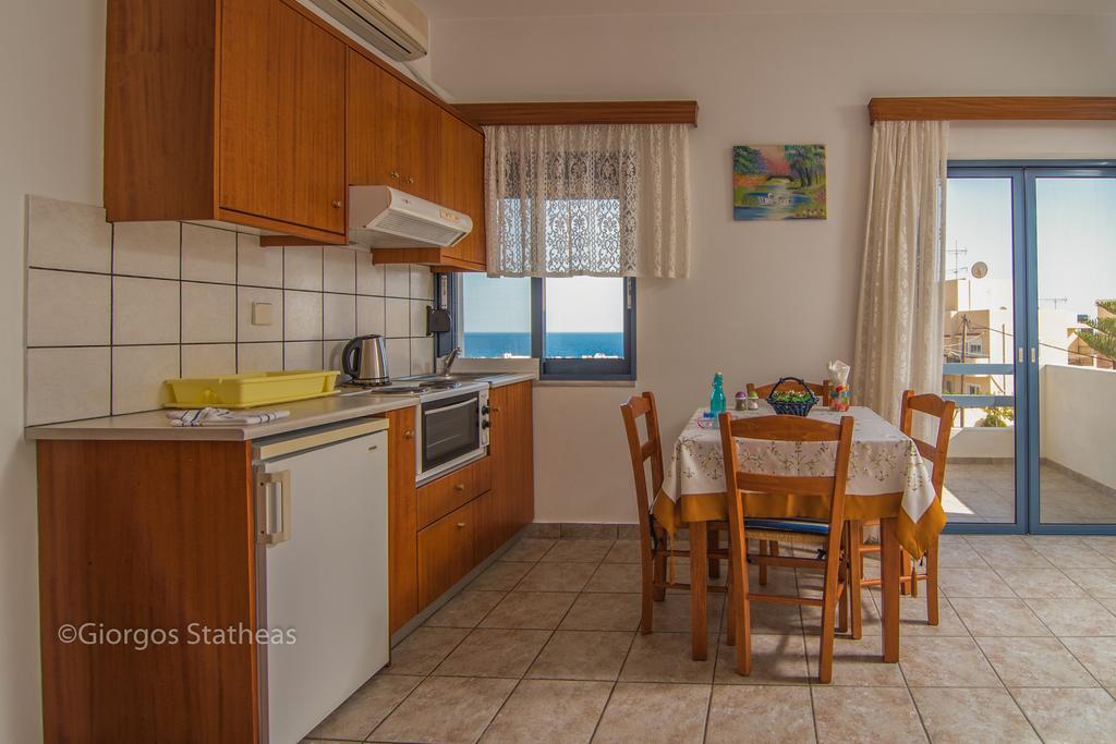 Roula Apartments Palaiochora Exterior photo